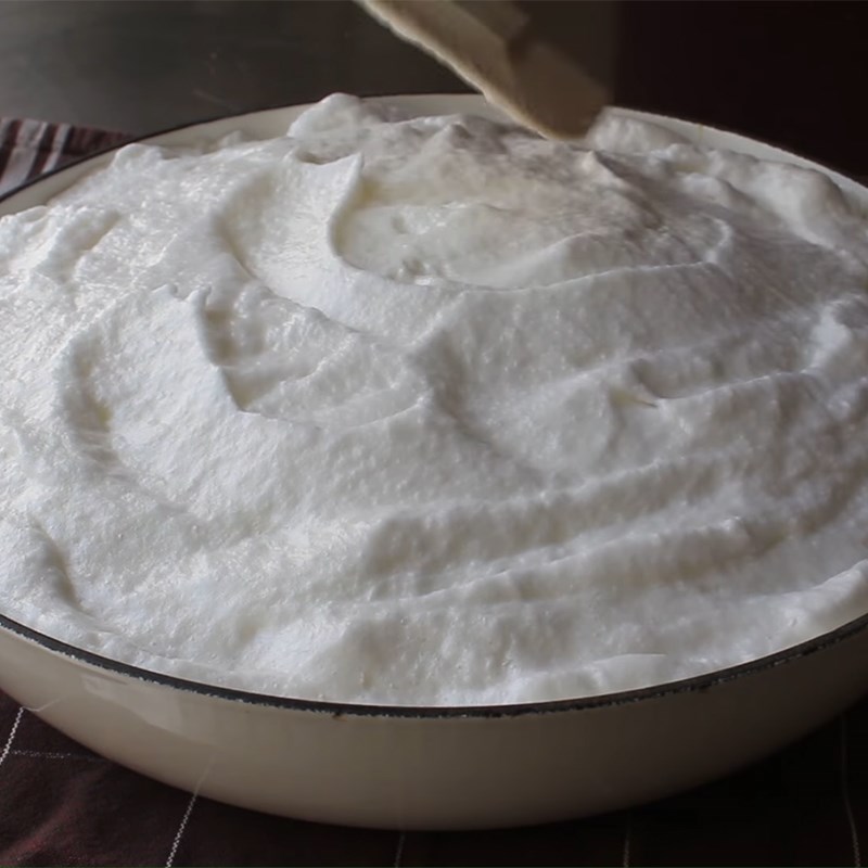 Step 4 Arrange the filling for Banana pudding
