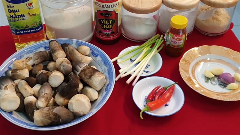 Ingredients for Stir-fried Straw Mushrooms dish, satay, vegetarian garlic butter