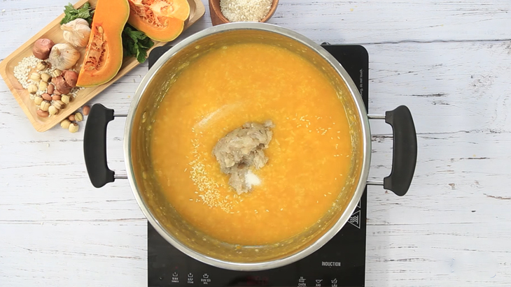 Step 2 Cooking Porridge Shrimp Pumpkin