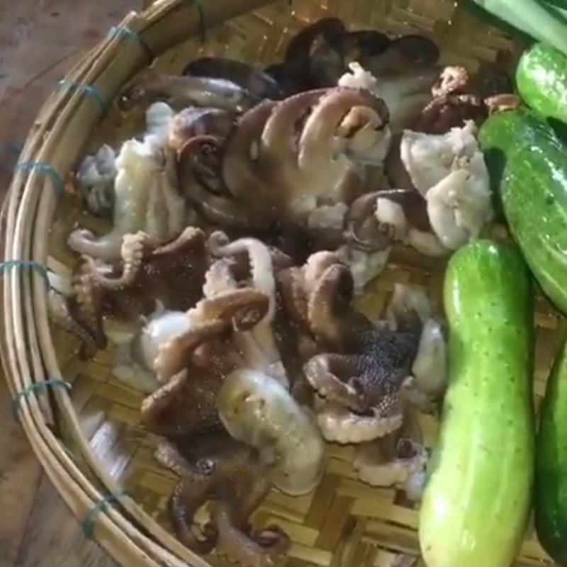 Step 1 Prepare the octopus Stir-fried Octopus with Cucumber