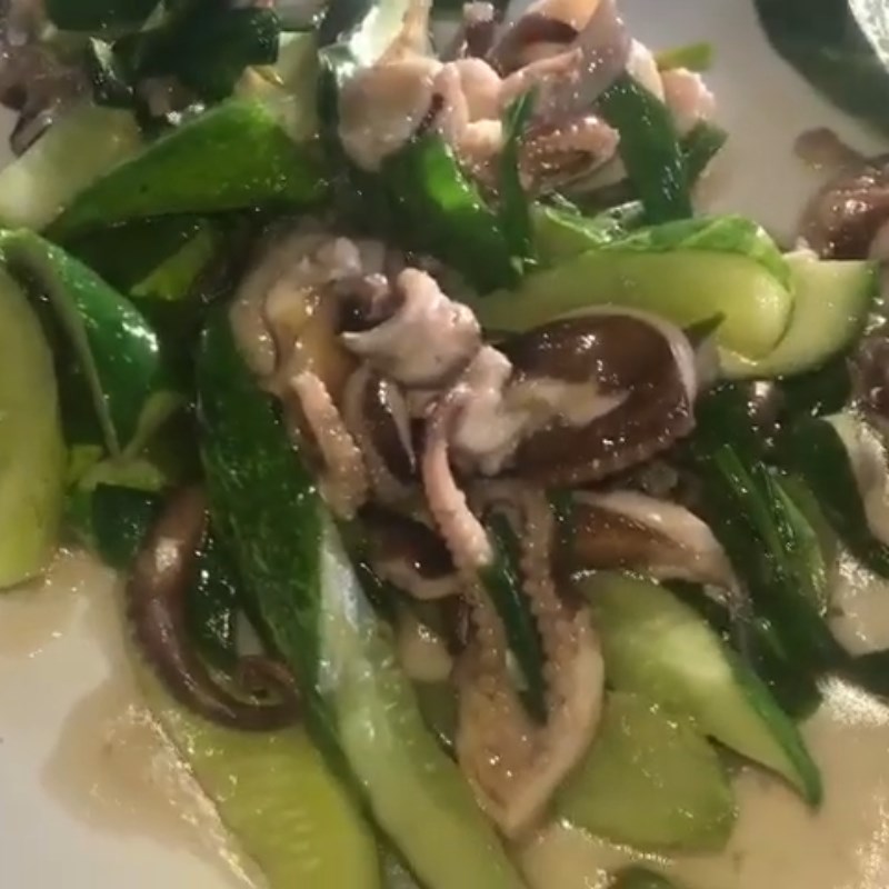 Step 4 Complete Stir-fried Octopus with Cucumber