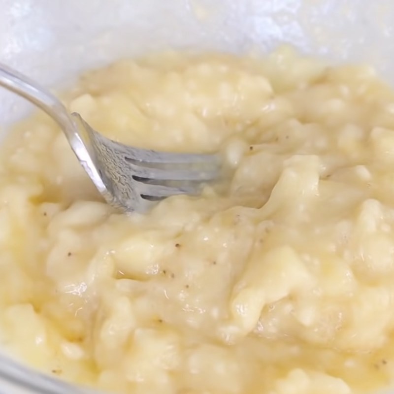 Step 1 Mash the bananas Whole Grain Yogurt Banana Cake using an Air Fryer