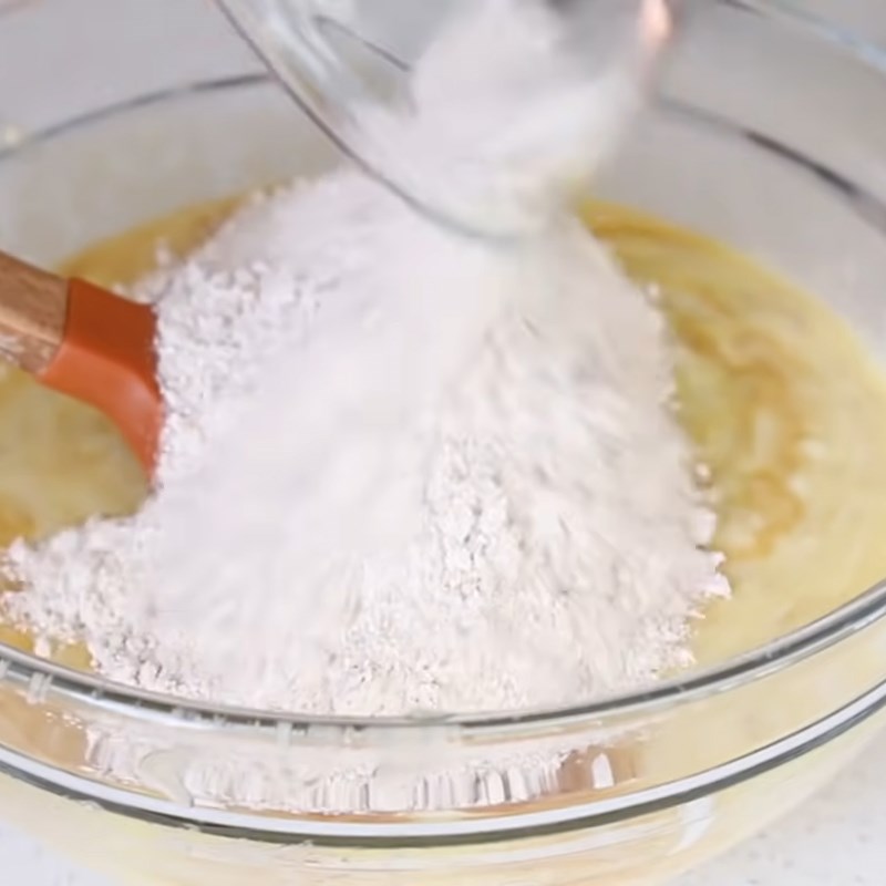 Step 3 Mix the dough Banana Yogurt Cake with air fryer