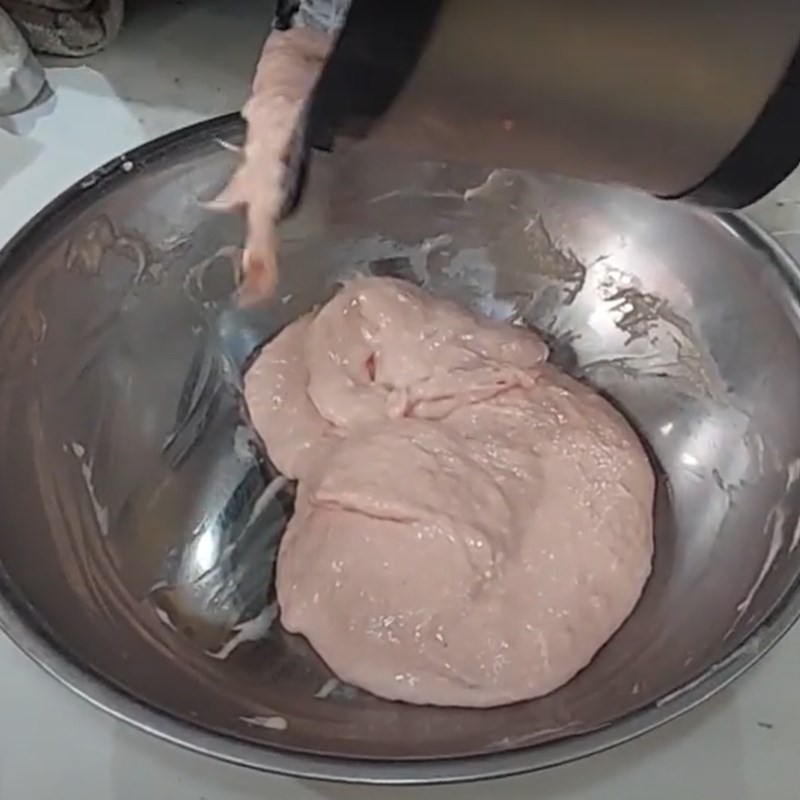 Step 6 Wrap the sausage Sausage made with a meat grinder