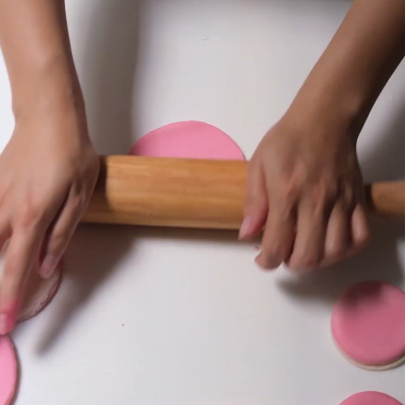 Step 3 Rolling the Dough Flower Cake