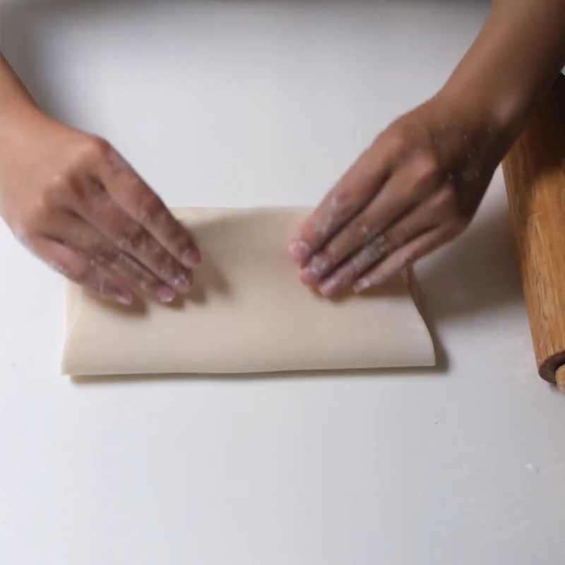 Step 3 Rolling the Dough Flower Cake