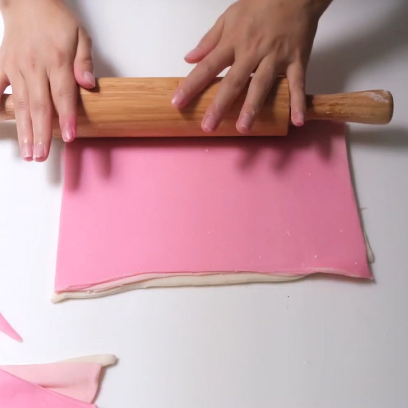 Step 3 Rolling the Dough Flower Cake