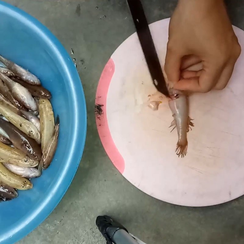 Step 1 Prepare the ingredients for Braised Goby Fish with Ginger