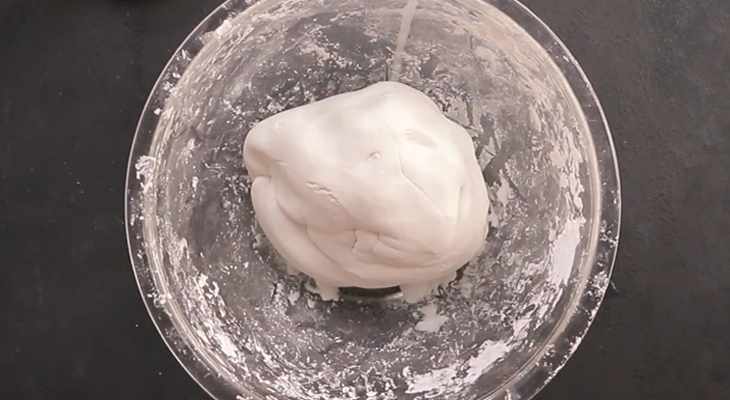 Step 4 Kneading the dough for steamed quai vac cake - steamed dumplings