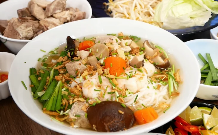Step 6 Final product of rib noodle soup