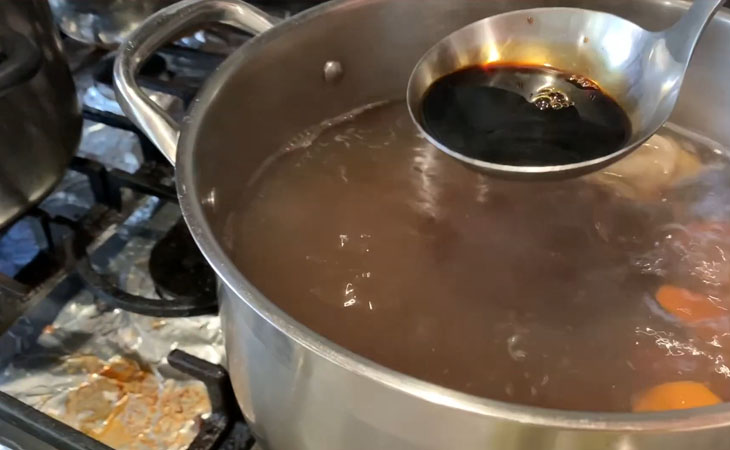 Step 3 Cooking the broth for Duck Noodles with Roasted Duck