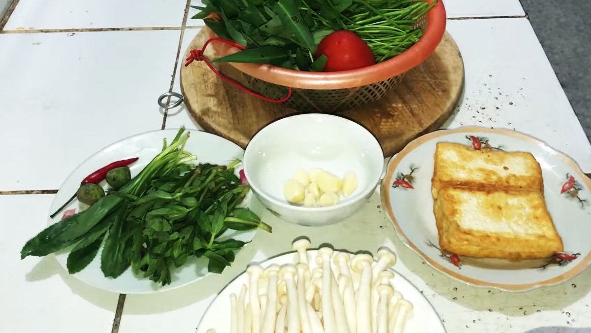Ingredients for vegetarian sour soup with water spinach