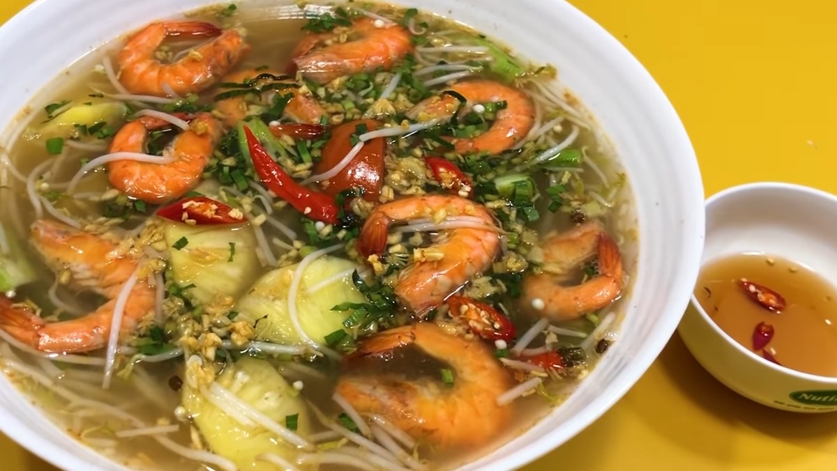 2 Ways to Cook Delicious and Refreshing Shrimp Sour Soup Simply at Home 2 Fragrant tomato shrimp sour soup