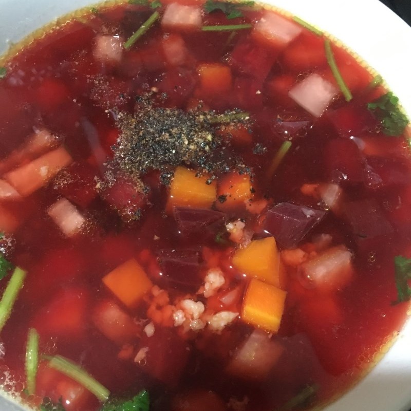 Step 4 Final product Fresh shrimp beetroot soup