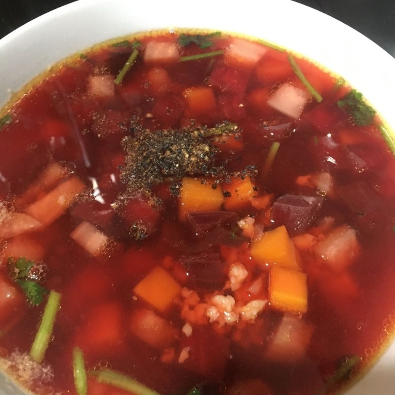 Step 4 Final product Fresh shrimp beetroot soup