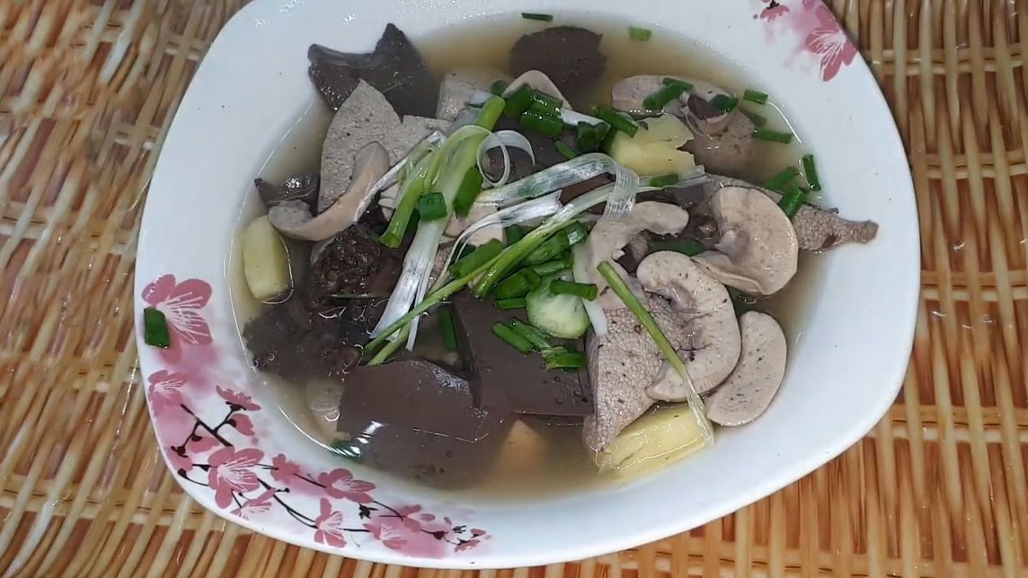 Pig Intestine Soup with Blood