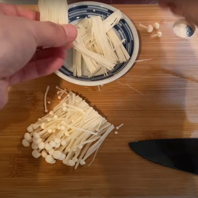 Step 1 Prepare the ingredients for Miso Egg Soup