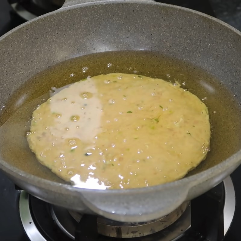 Step 4 Frying fish cake Nha Trang