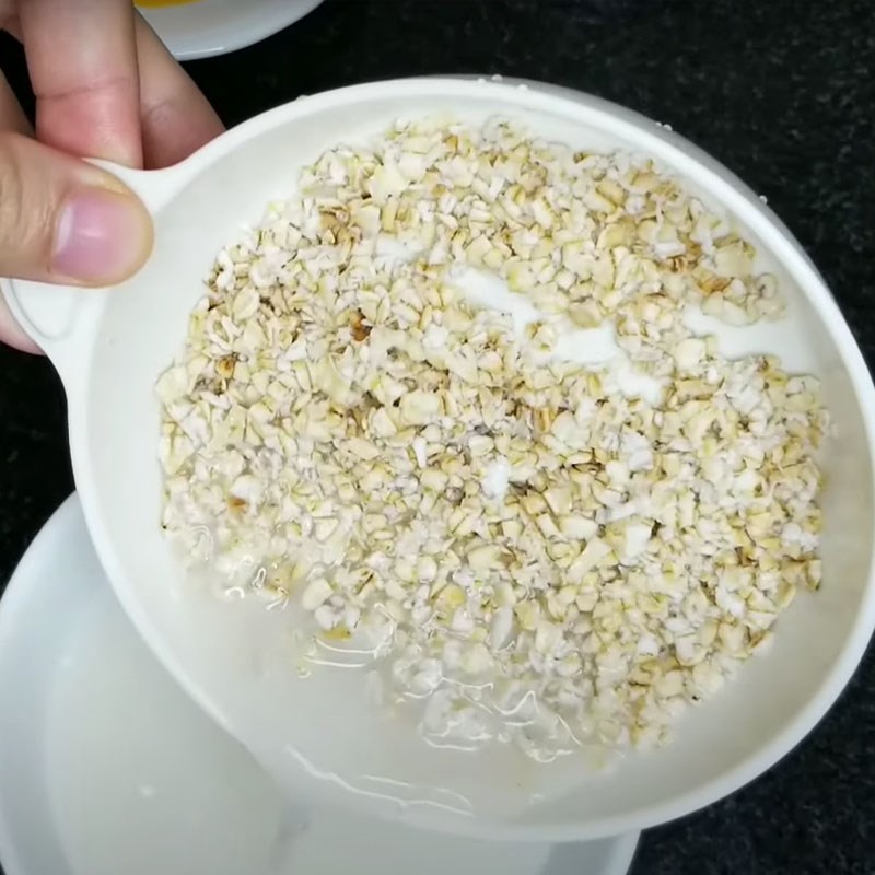 Step 1 Prepare the oats for Sweet Potato Oatmeal Porridge