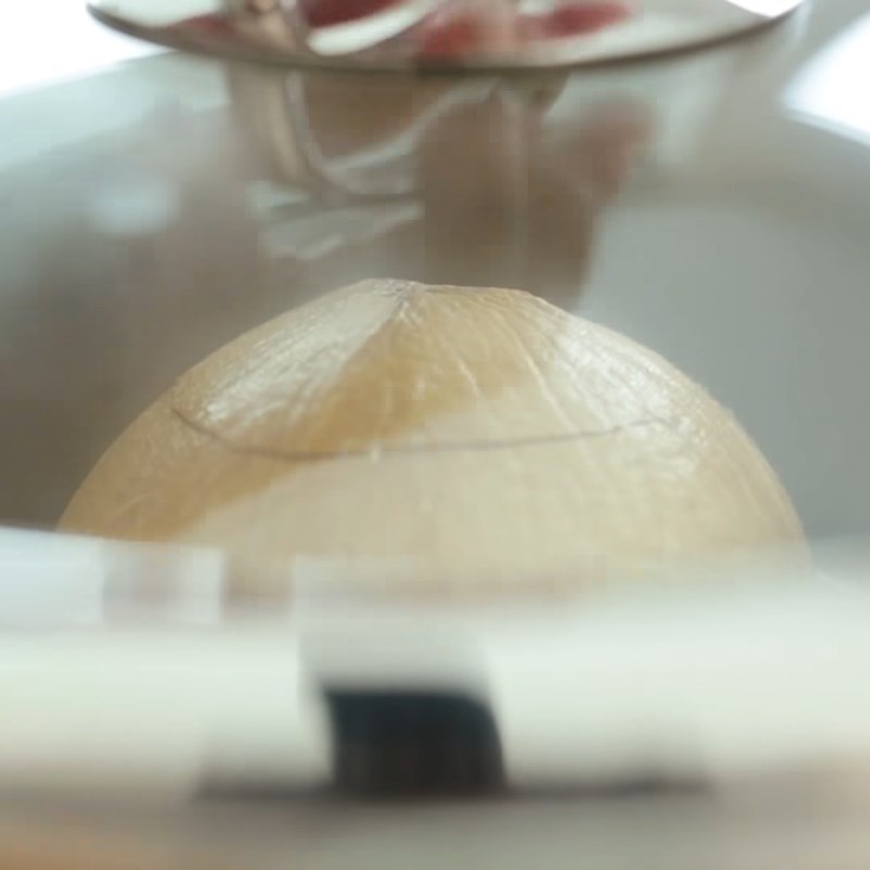 Step 2 Steamed Bird's Nest with Coconut Water