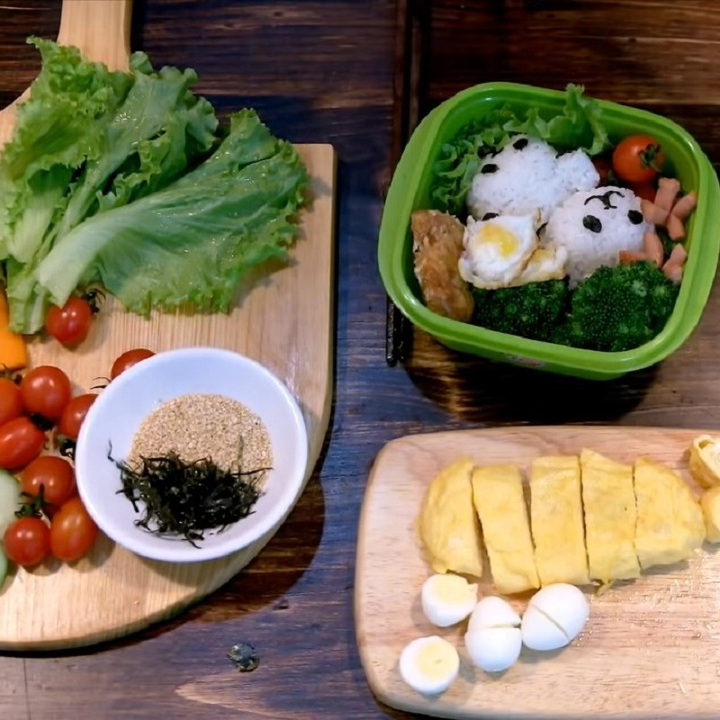 Step 5 Making bento rice Panda bento