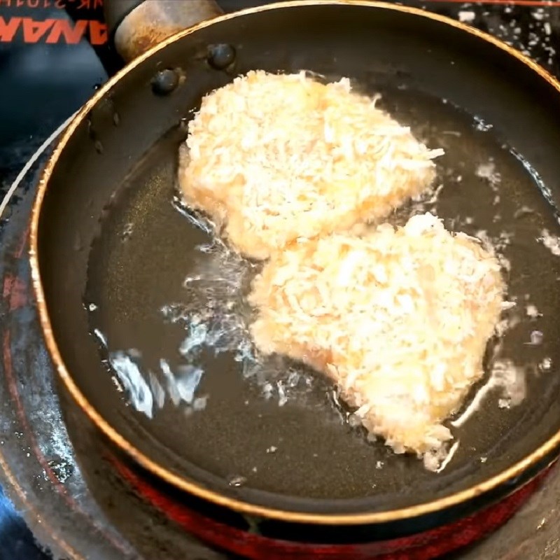 Step 3 Frying and stir-frying ingredients Panda bento