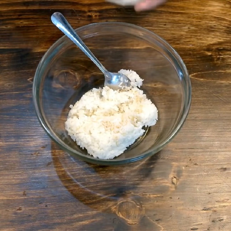 Step 1 Mix the rice for Panda bento rice