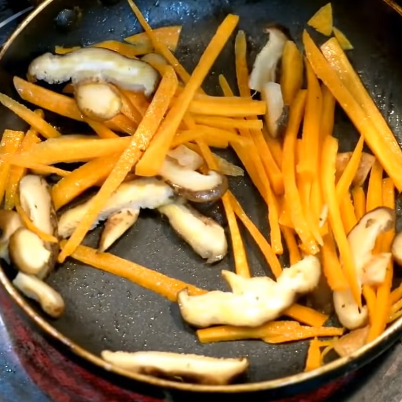 Step 3 Frying and stir-frying ingredients Panda bento
