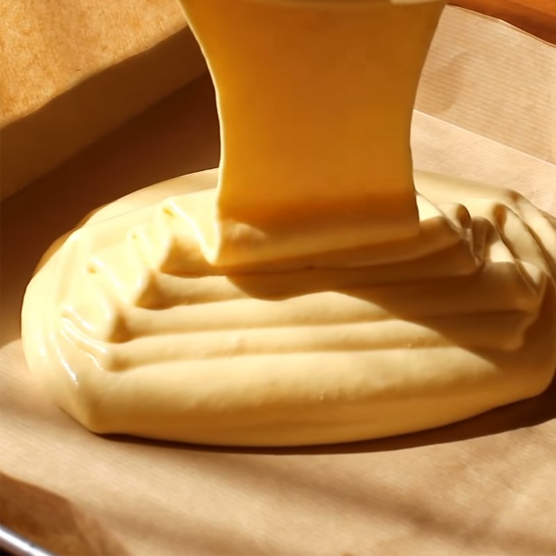 Step 4 Pouring into the mold Chiffon roll cake