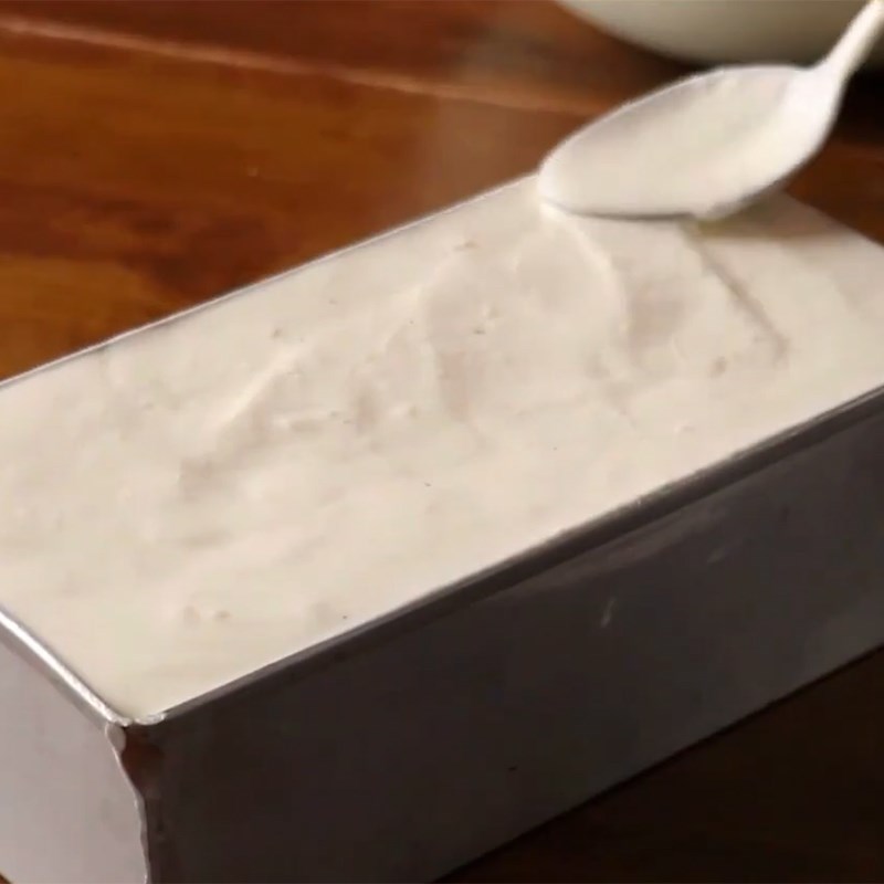Step 4 Pouring the mold and cooling Pineapple Milk Ice Cream