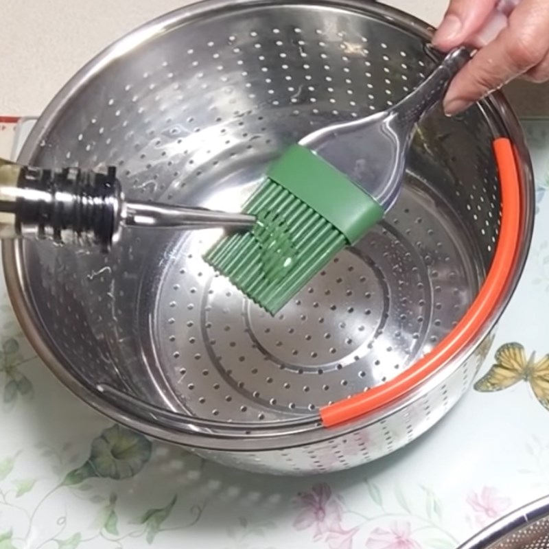 Step 3 Sticky rice with peanuts using a pressure cooker