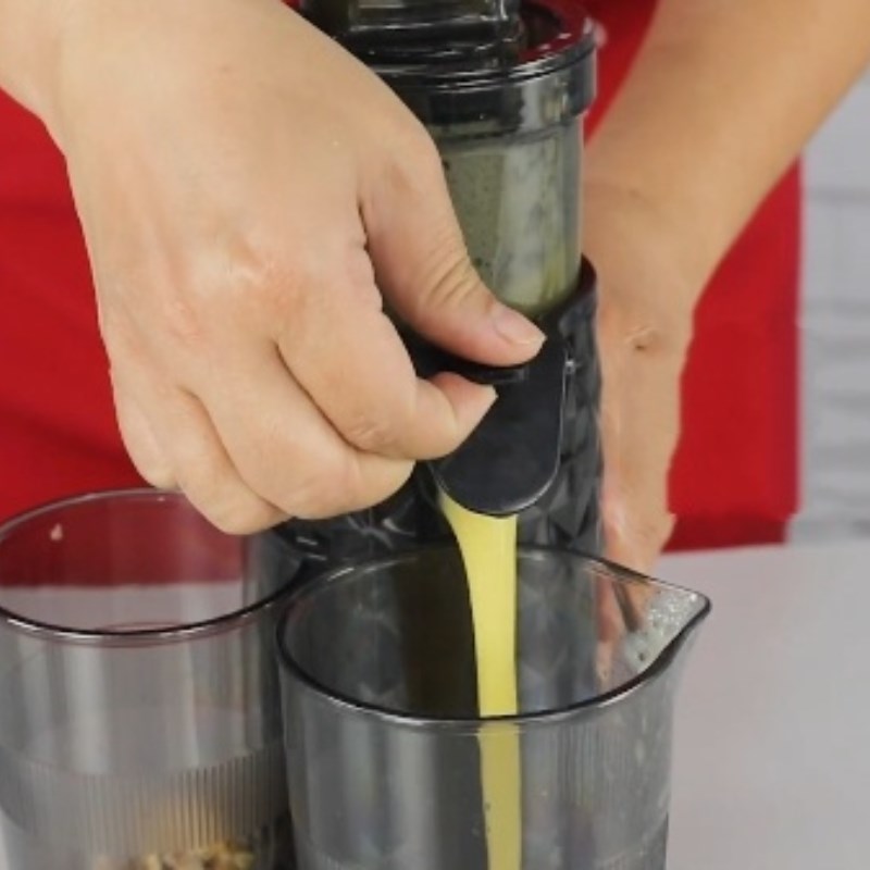 Step 2 Extracting the juice Sour cherry juice