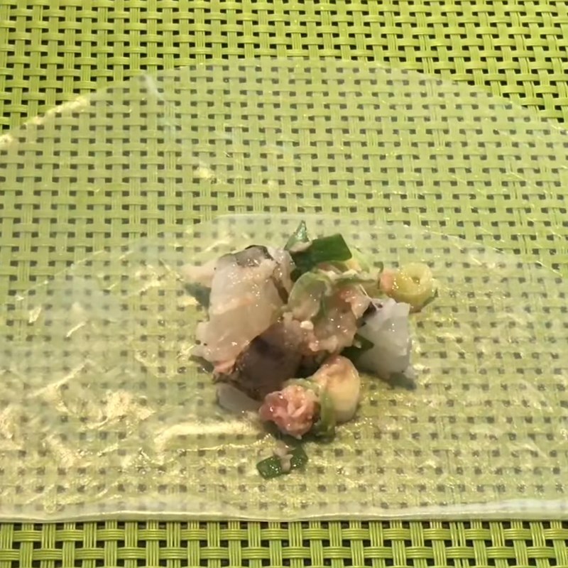 Step 2 Wrap dumplings with rice paper