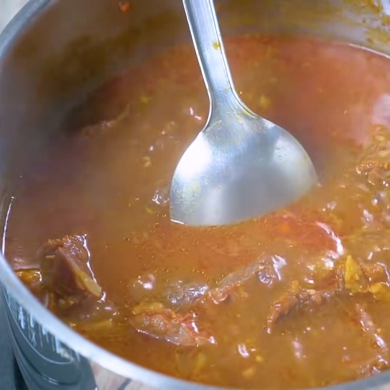 Step 5 Braising beef for beef stew with beans