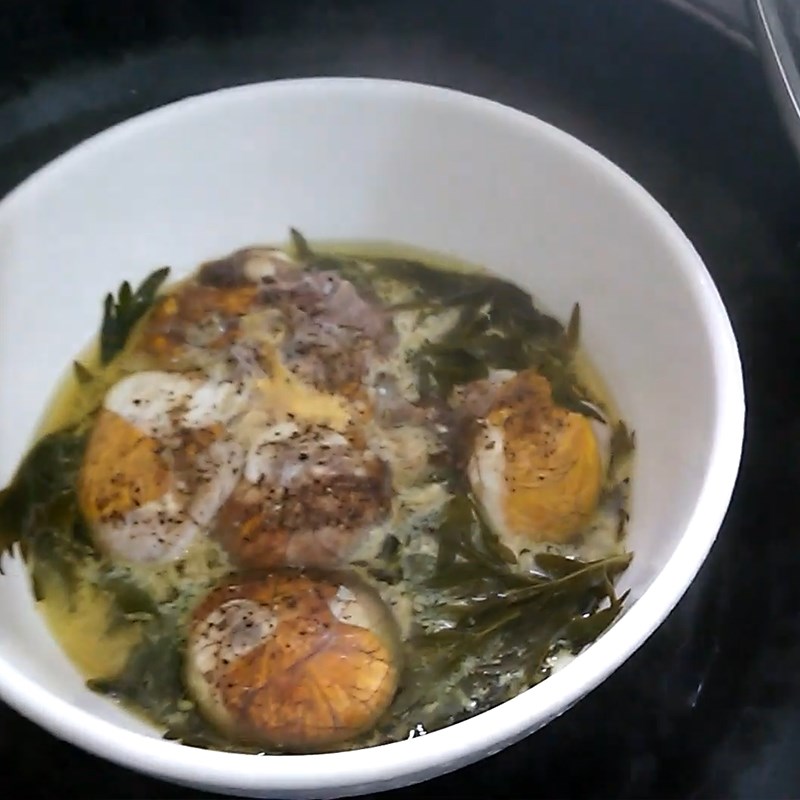 Step 2 Steaming duck eggs Duck eggs steamed with beer