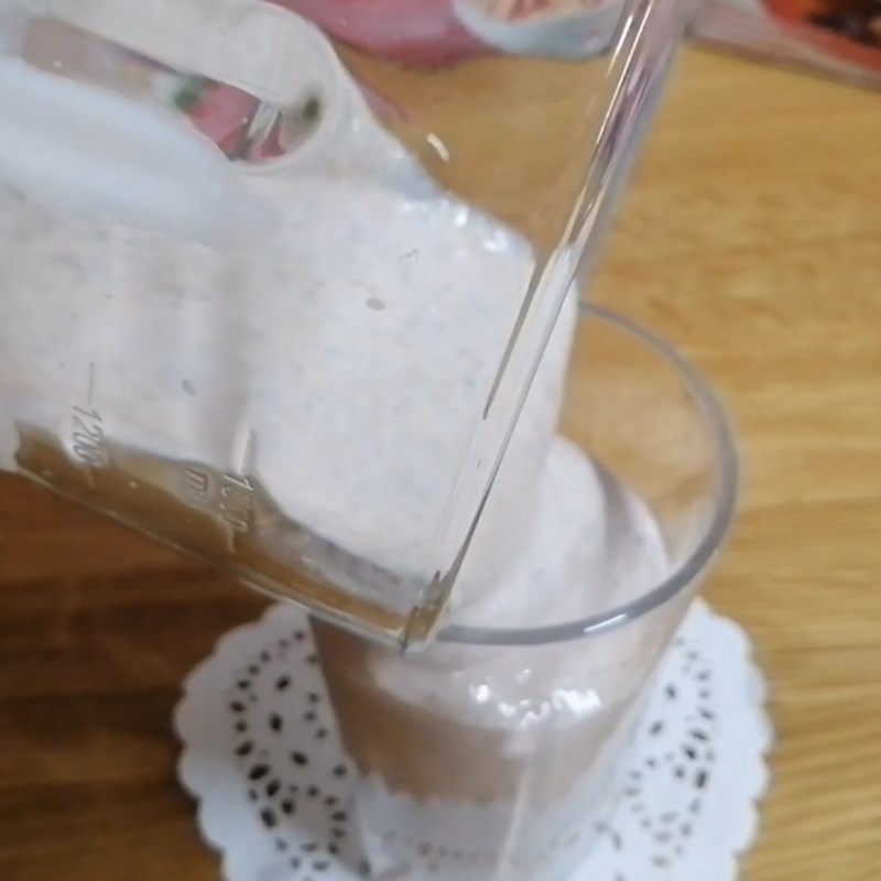 Step 2 Completion Yogurt chia seed cereal smoothie