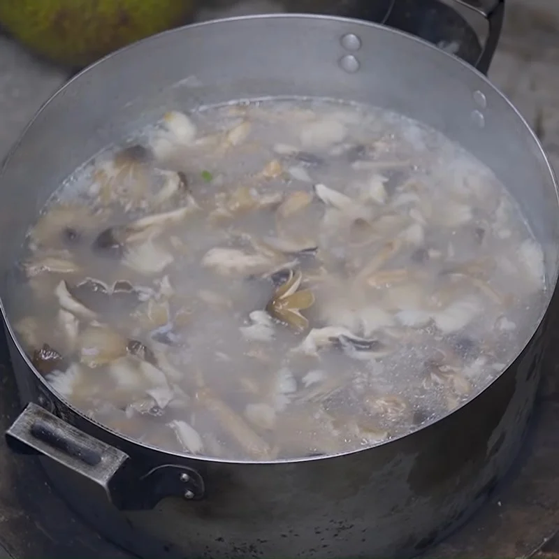 Step 5 Finish the porridge Beef mushroom porridge