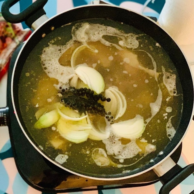 Step 5 Completing the chicken hot pot with green pepper Chicken hot pot with green pepper