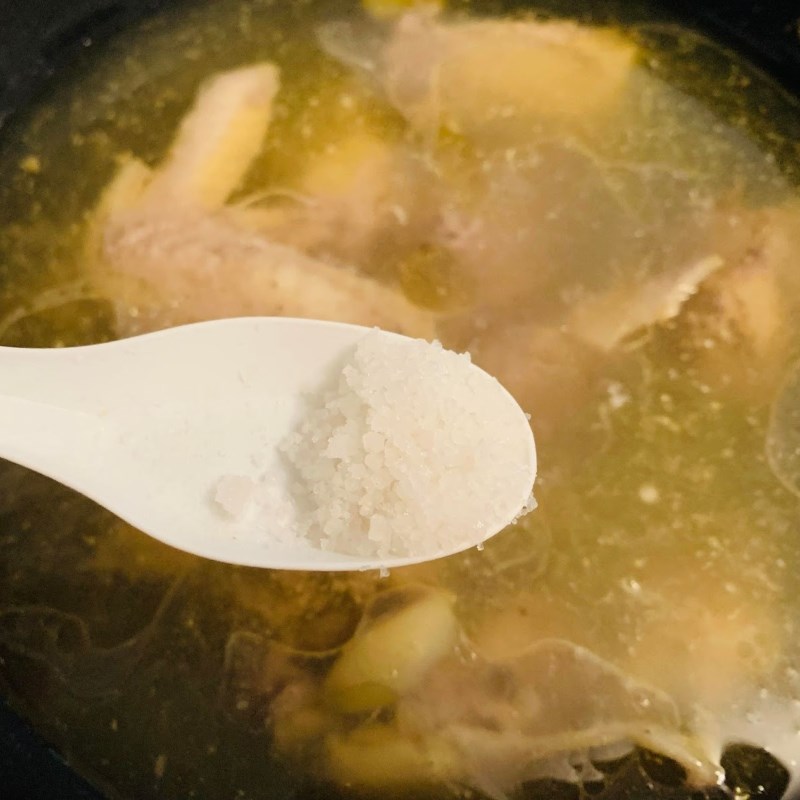 Step 5 Completing the chicken hot pot with green pepper Chicken hot pot with green pepper