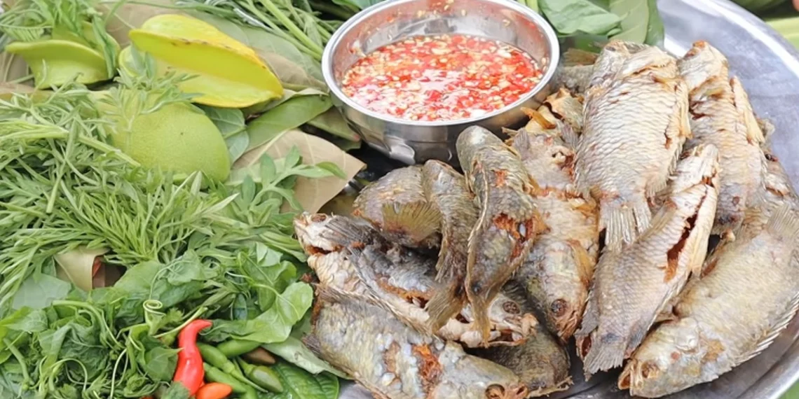 how to make deep fried fish with ginger dipping sauce 03697