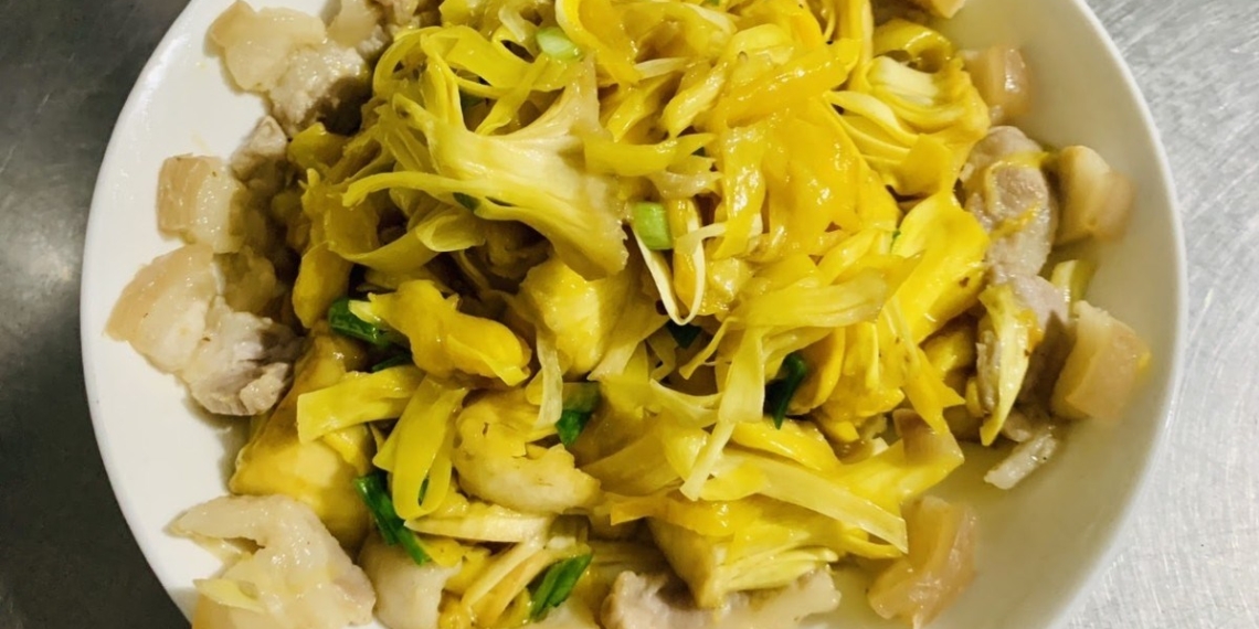 how to make delicious sweet sour jackfruit with pork cooked in a very tasty way 16375
