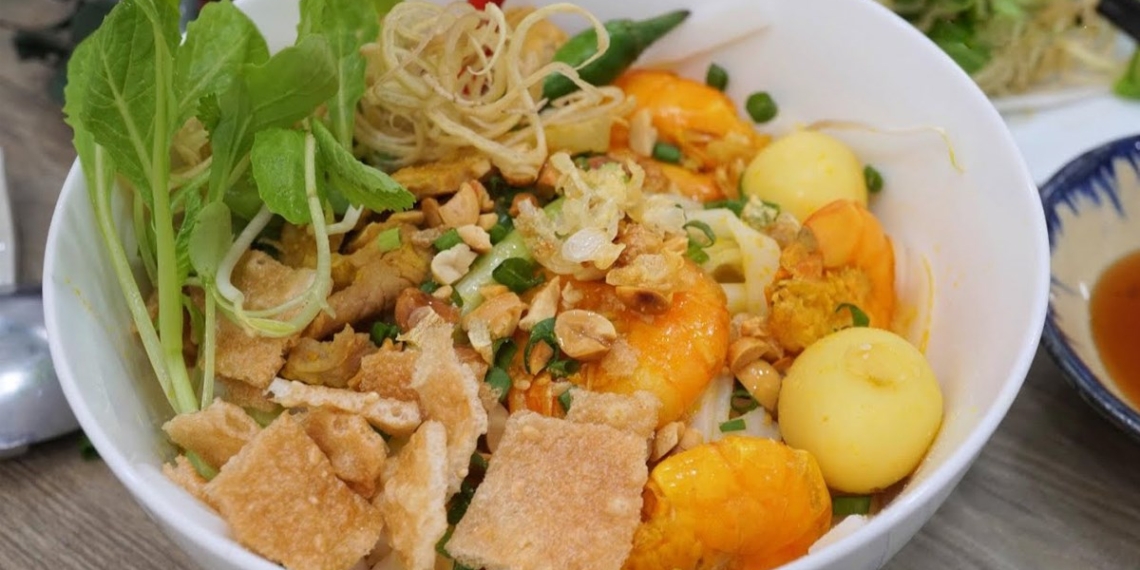how to make mi quang phu chiem delicious simple recipe 07230