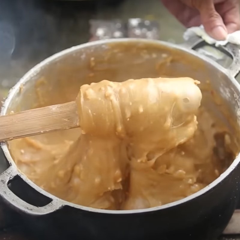 Step 6 Stir the dough for Che Lam Che Lam does not require malt