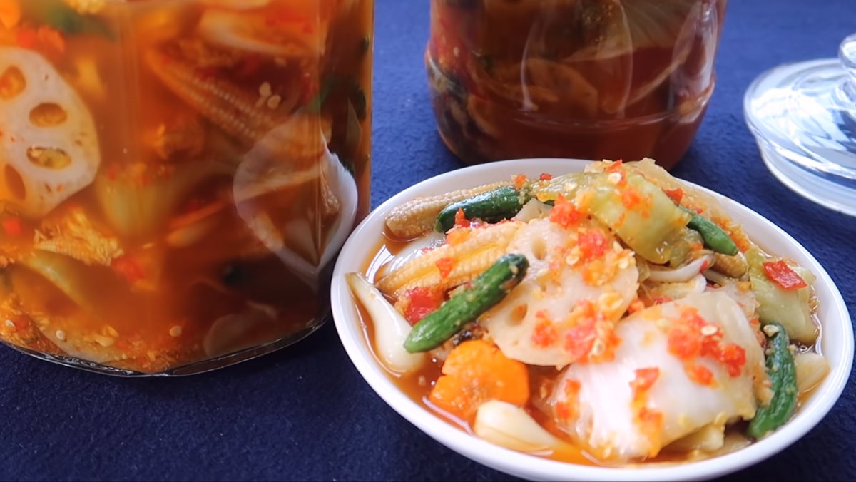 Simple, Crunchy, and Authentic Vietnamese Kimchi Recipe 2 Vietnamese Kimchi