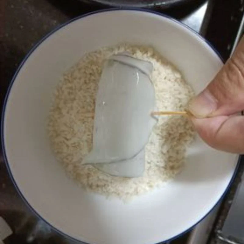 Step 4 Making fried eggplant rolled with meat Fried eggplant rolled with meat