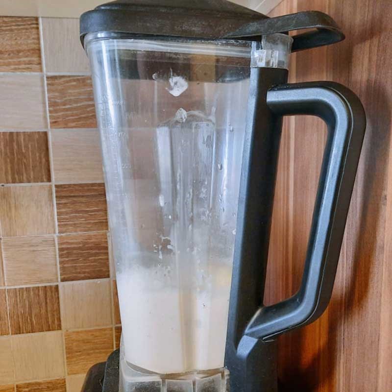 Step 2 Make the Vanilla Milkshake mixture