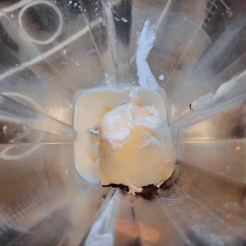 Step 2 Make the Vanilla Milkshake mixture