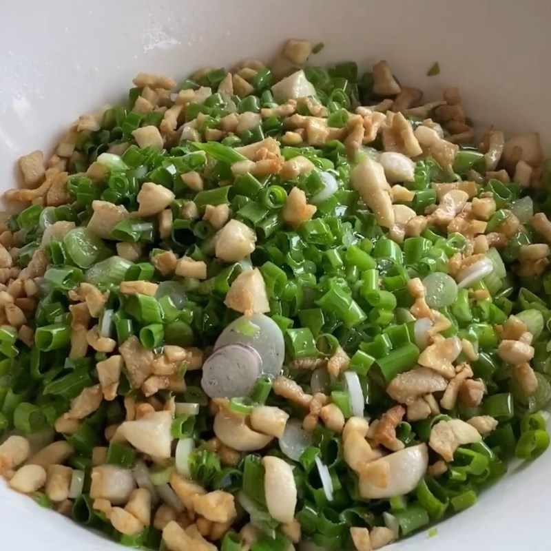 Step 4 Making scallion oil for grilled razor clams