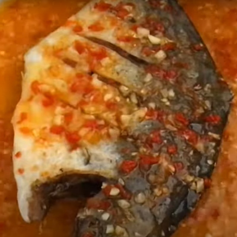 Step 3 Making garlic fish sauce for fried fish