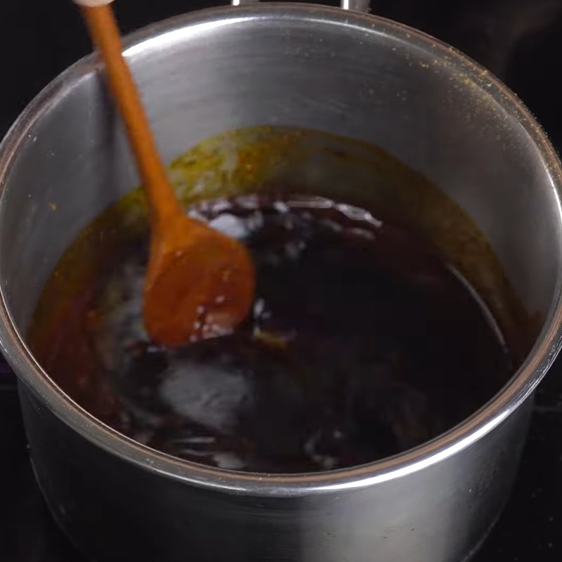 Step 4 Make chicken marinade Spicy shredded chicken (spicy chicken floss)